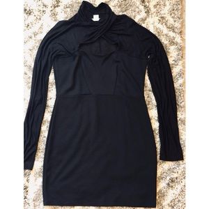 Little Black Dress 💛